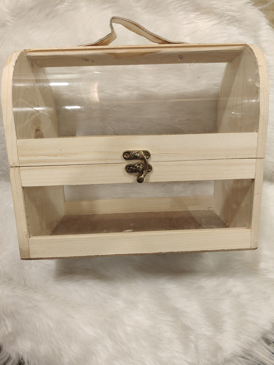 Wooden box